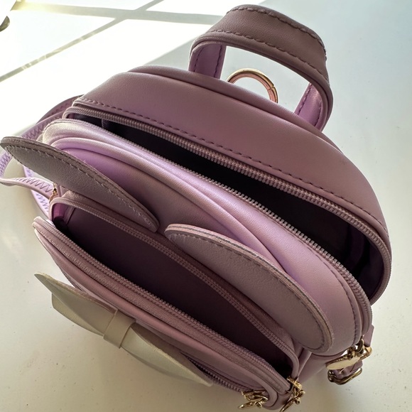 Disney Minnie Mouse whimsical, lavender bag. - Picture 2 of 4